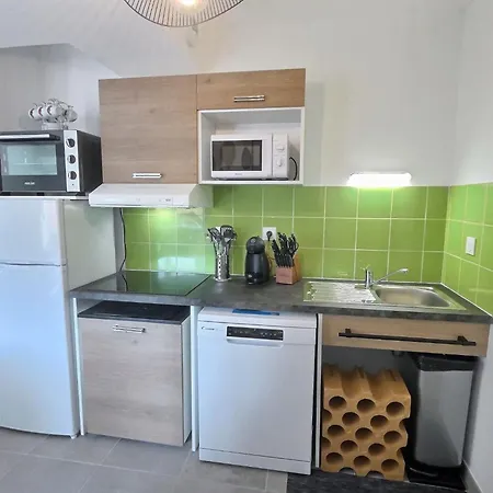 Maisonette In Valras-plage Near Sandy *