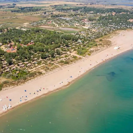 Maisonette In Valras-plage Near Sandy *